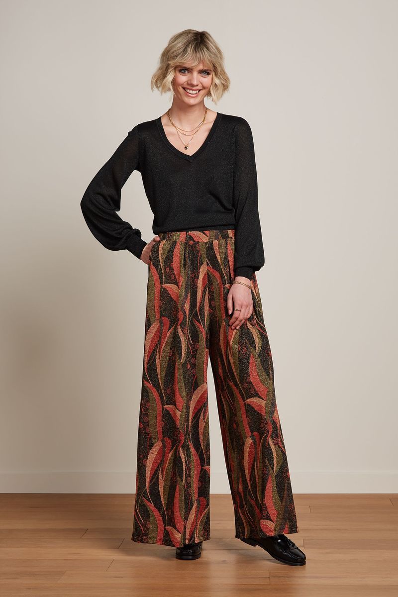 V Neck Bellsleeve Spiro