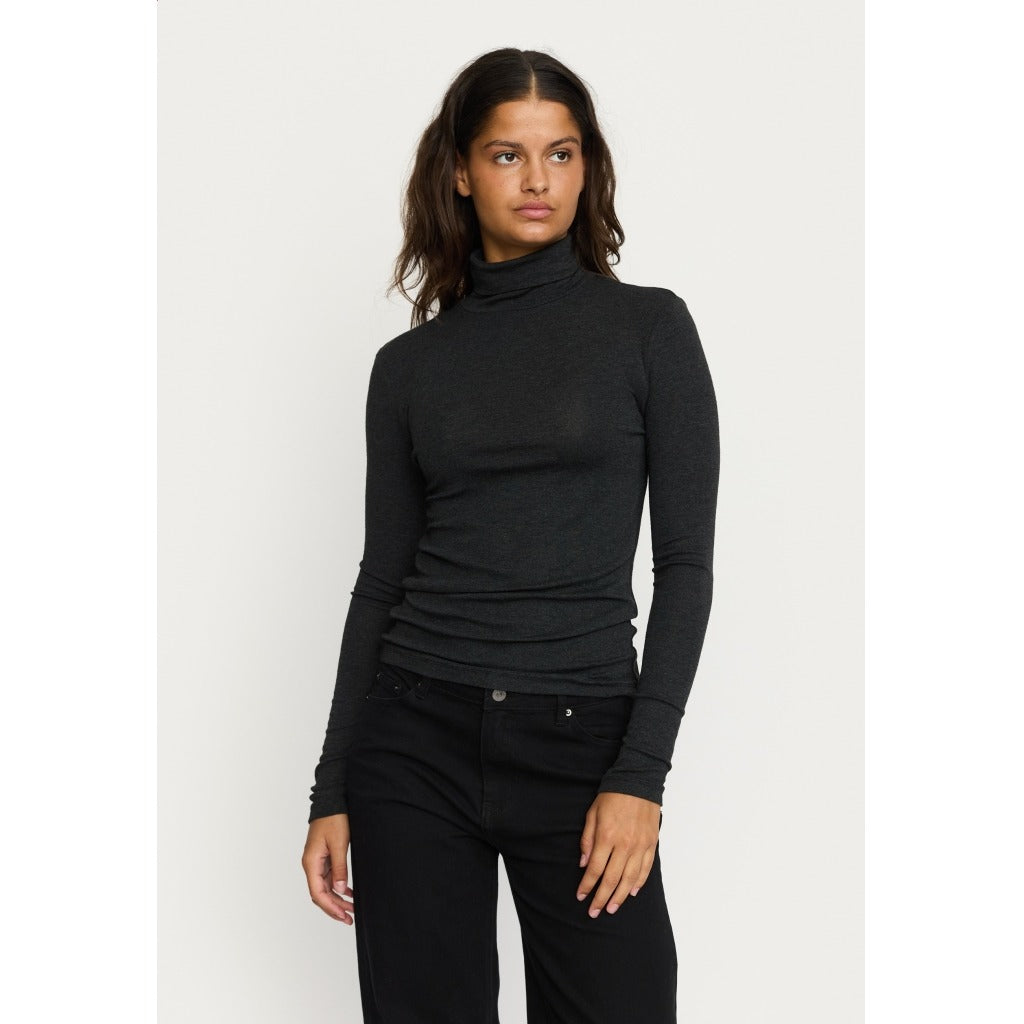SRRoman Roll Neck