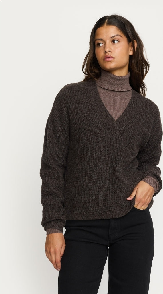 SRWest V-Neck Knit