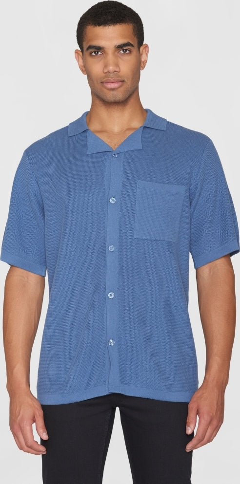 Boxy short sleeve structured knitted shirt