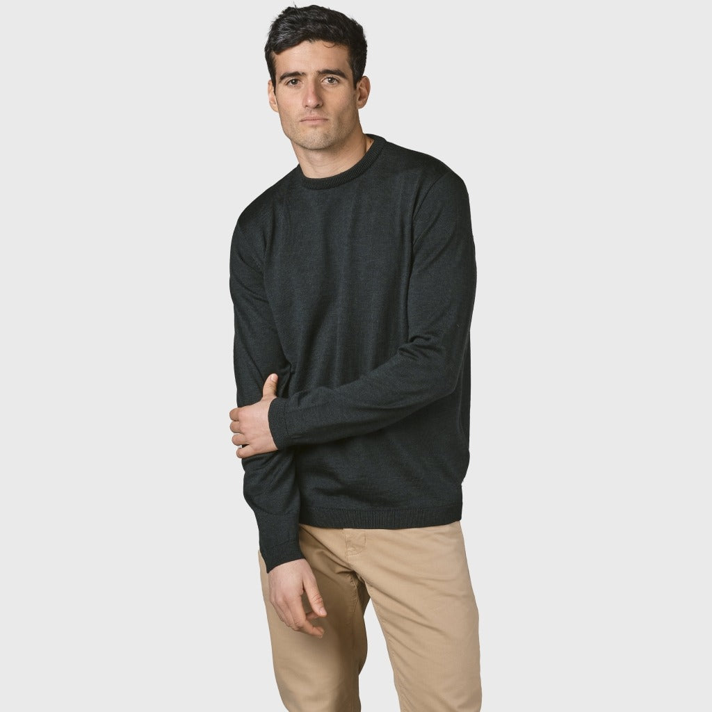 Mens basic merino knit
