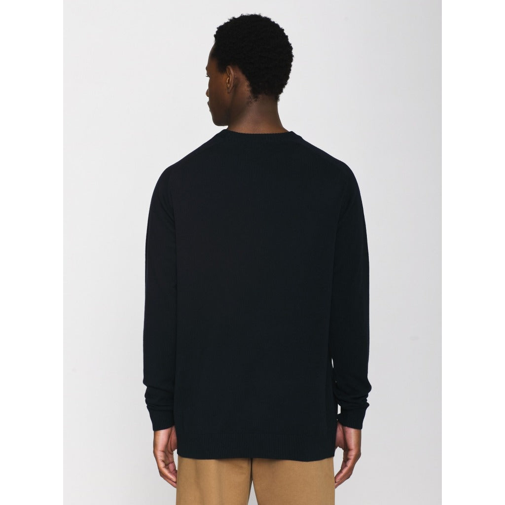 Regular merino knit crew neck