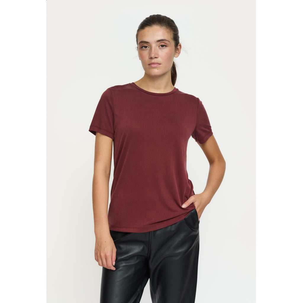 SRElla T-shirt