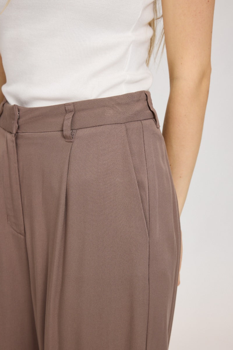 Pleated Pants Maeveline