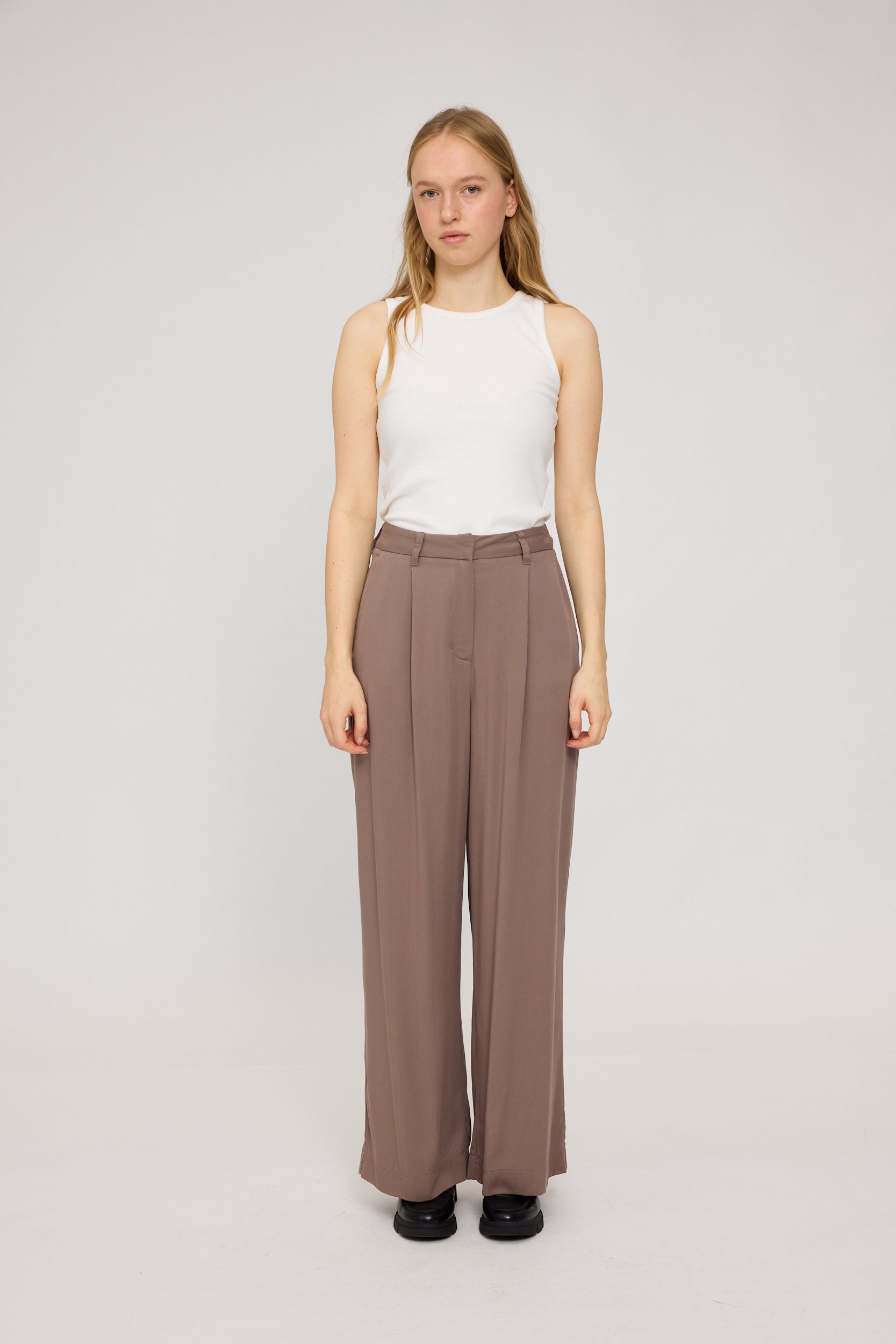 Pleated Pants Maeveline