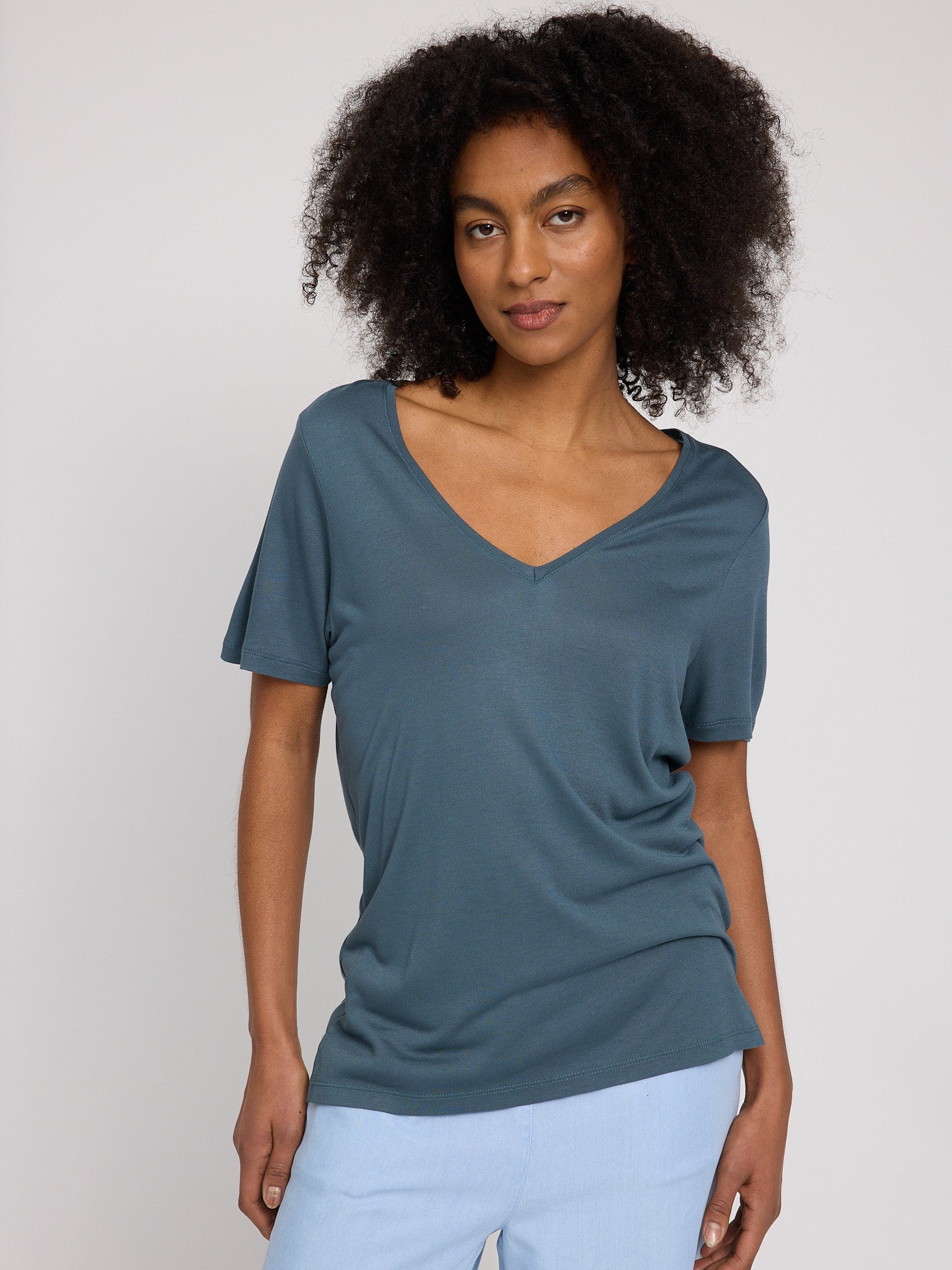 Ecovero Viscose V-Neck T-Shirt