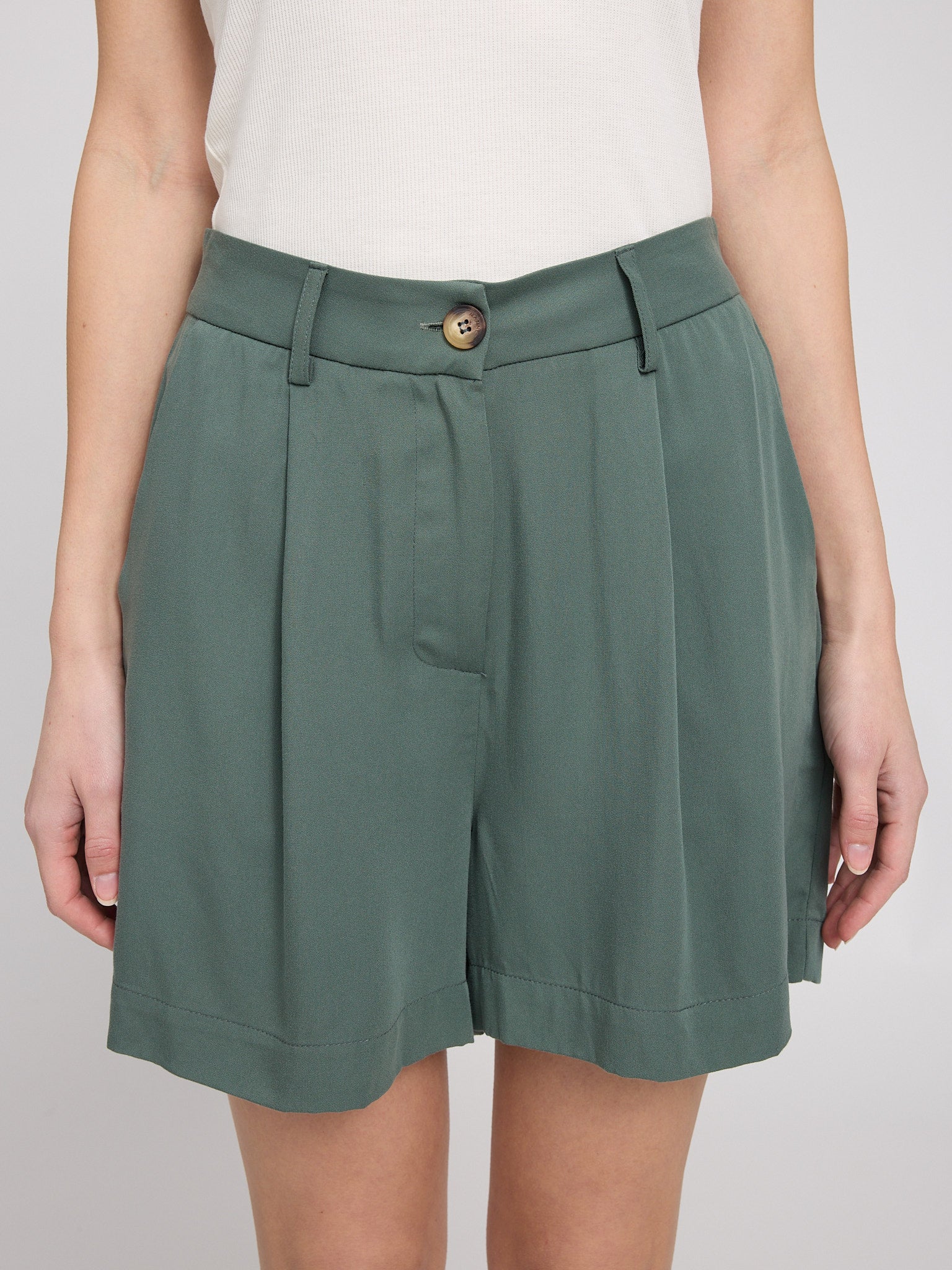 Pleated Viscose Shorts