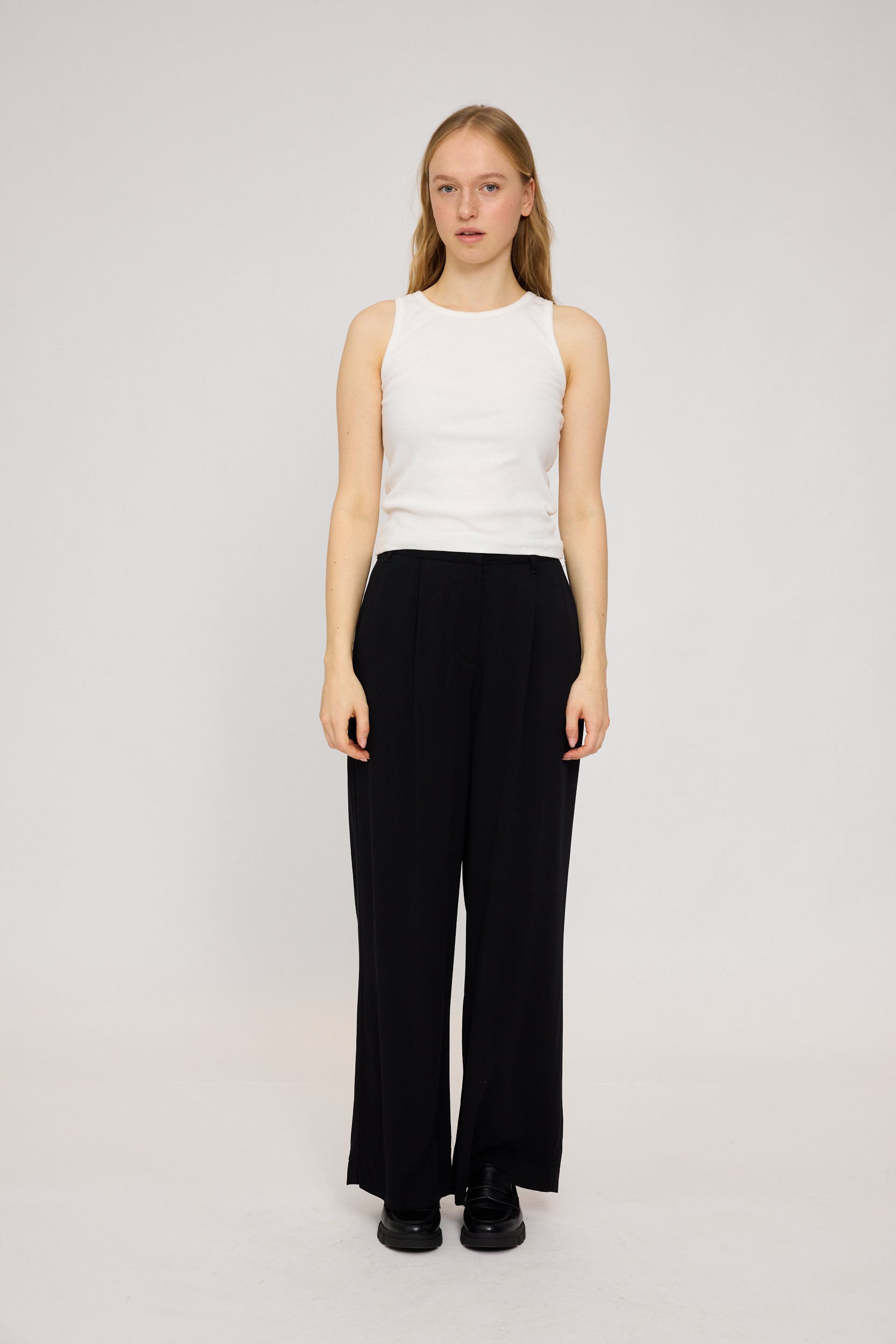 Pleated Viscose Pants