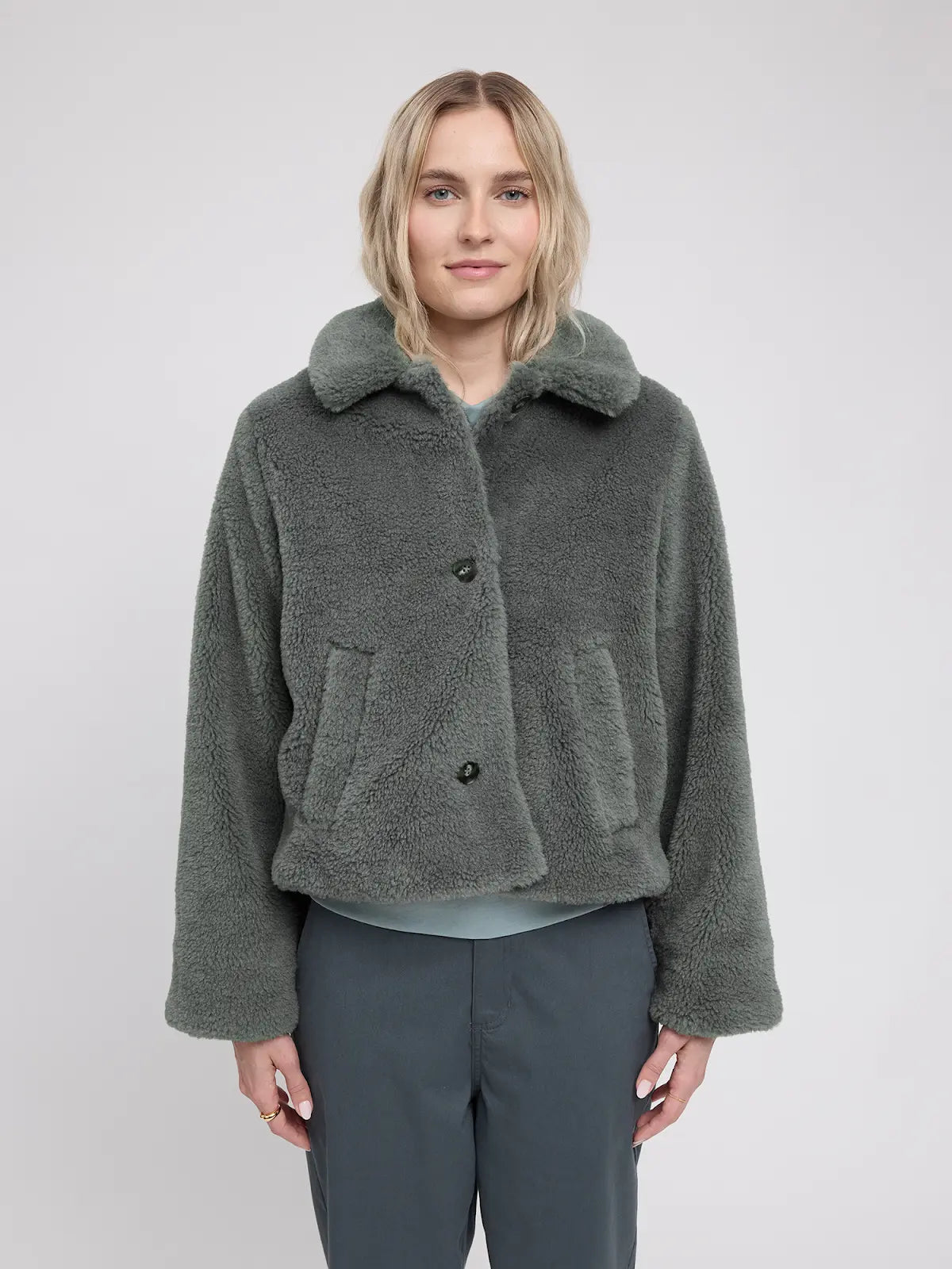 Faux-Fur Button