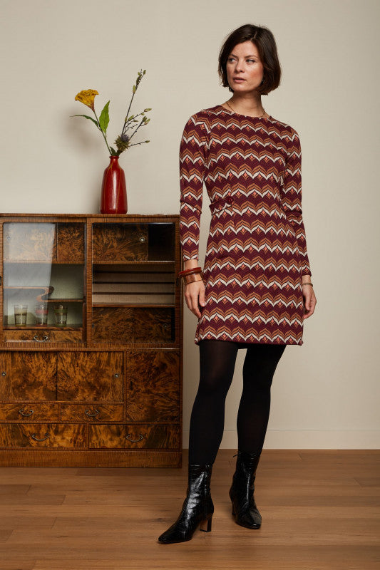 Mod Dress Lounge