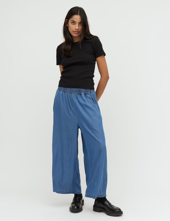 Anjelica-M, Talvi, Pant