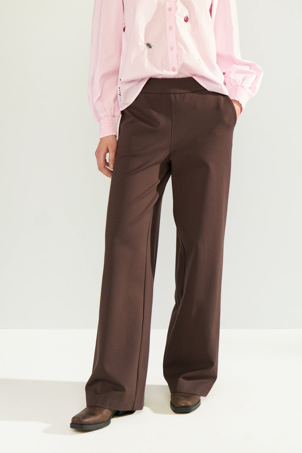Nuathena Pants