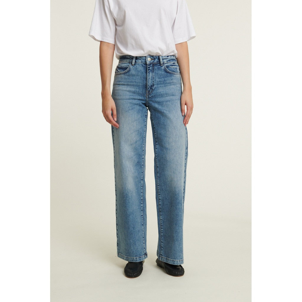 Enya Stone Wash Jeans