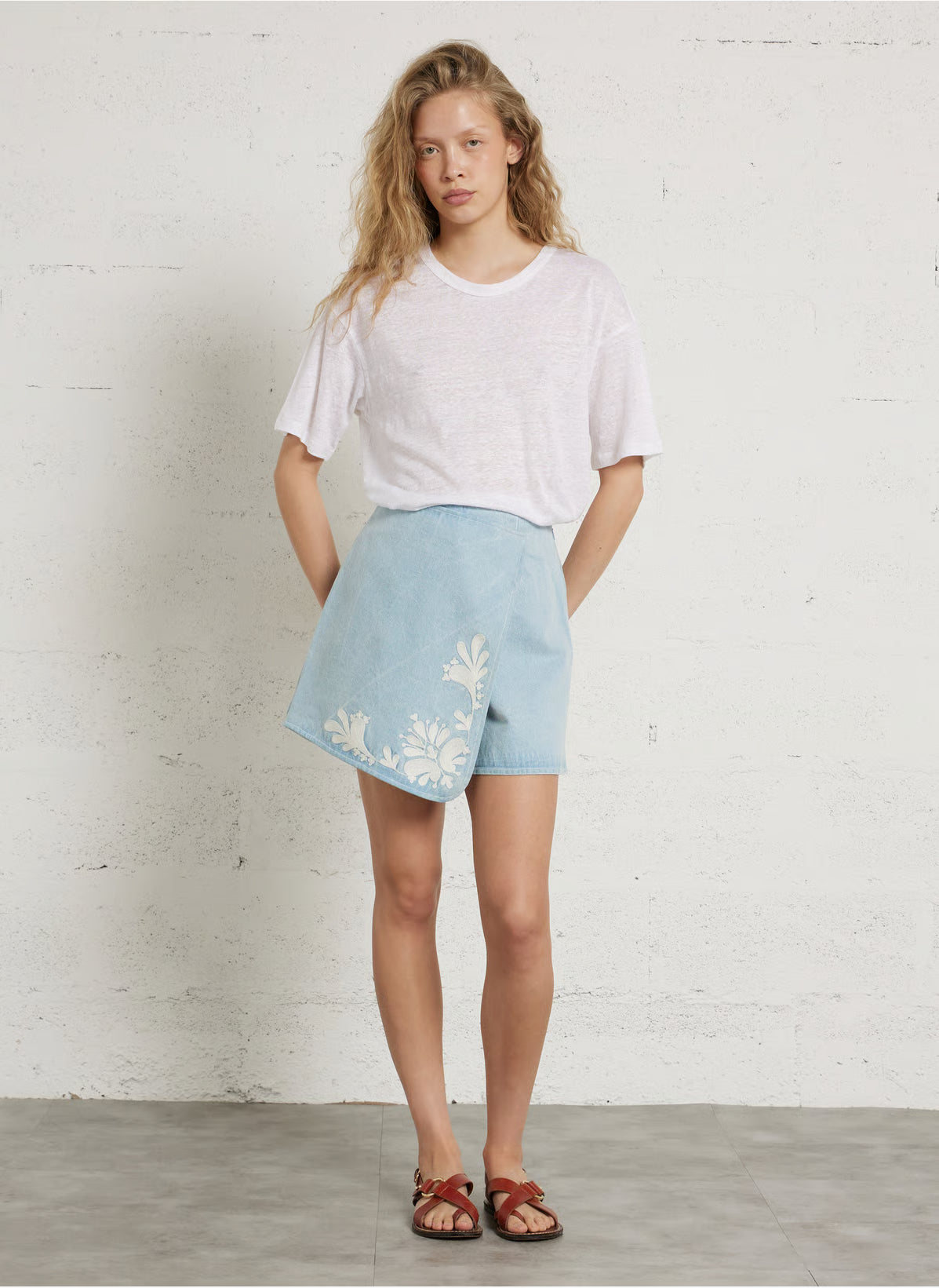 Hanais 2 Tee
