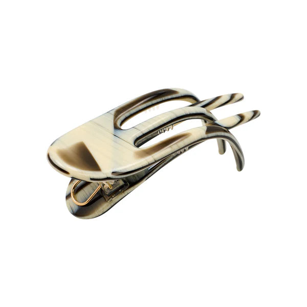 Julie Flat Claw-Dark Tortoise