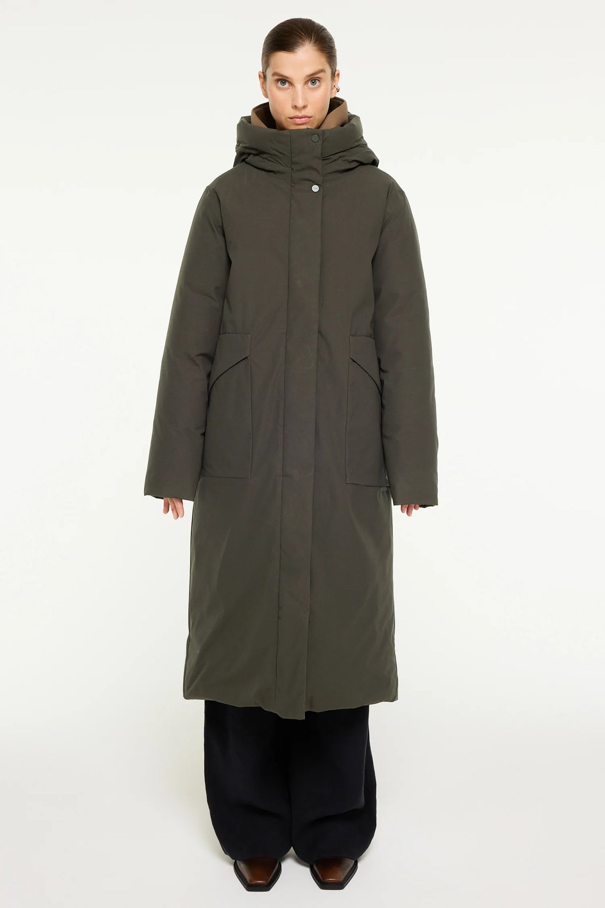 Naila deep olive