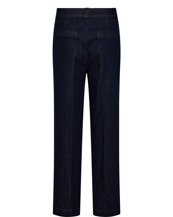 Nualetta Hosen