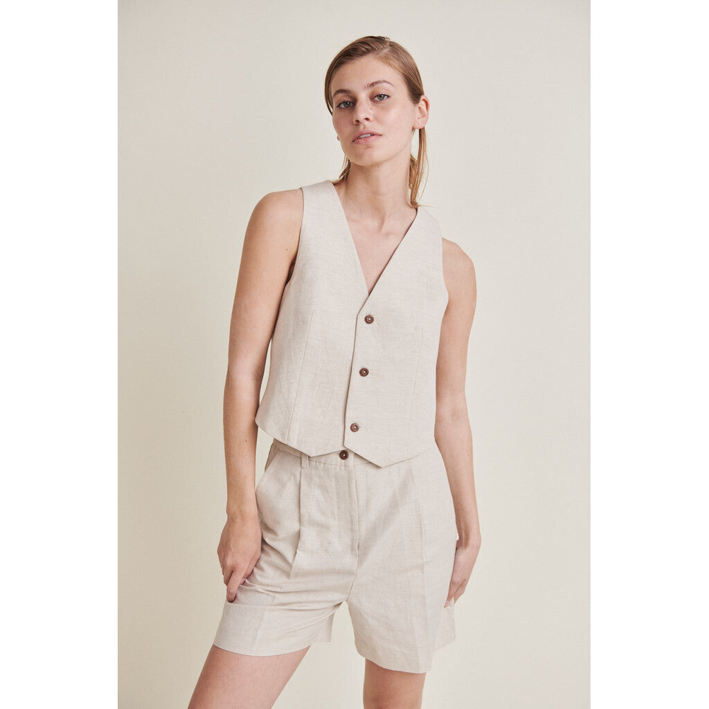 Nata Vest