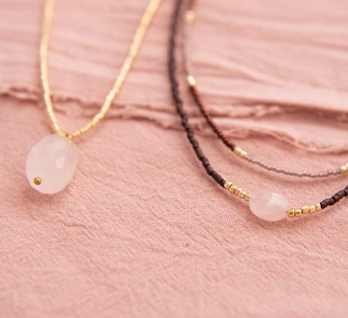 Calm Rosenquarz goldfarbige Halskette
