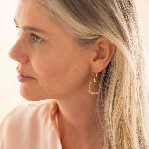 Compassion Rosenquarz vergoldete Ohrringe