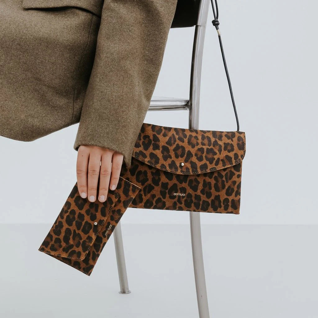 Cute Clutch