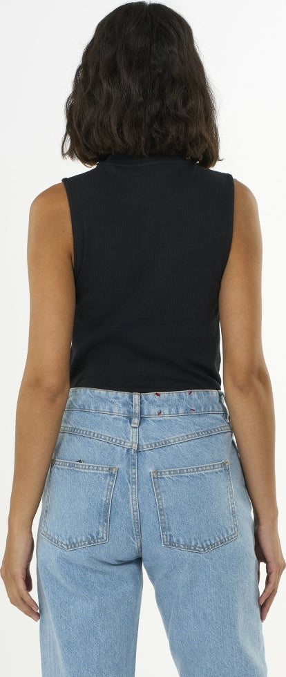 Top mit geripptem Stehkragen