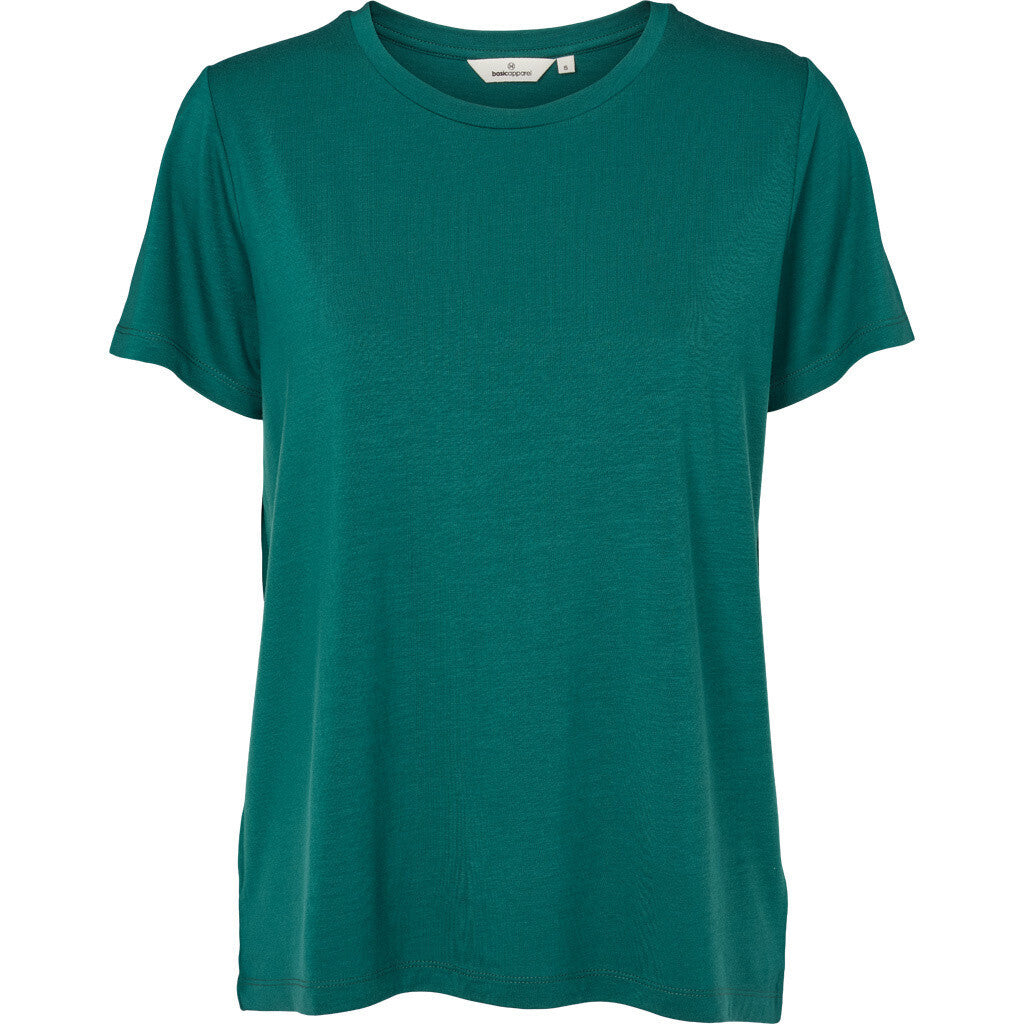 Jolanda Tee
