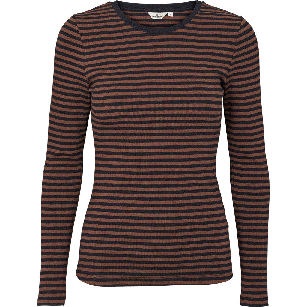 Ludmilla LS Tee