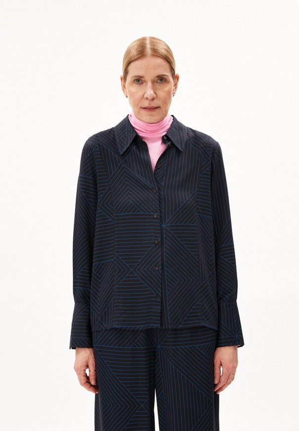 Moaanas Graphic Lines