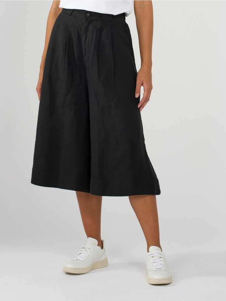 Natural linen baggy shorts
