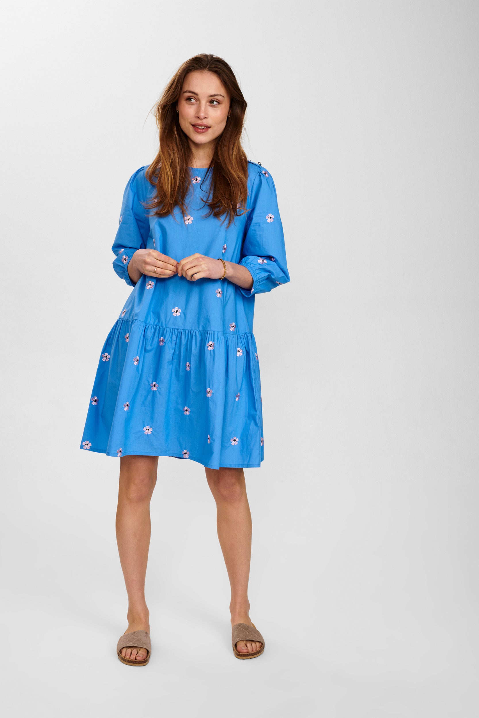 Nucliona Dress