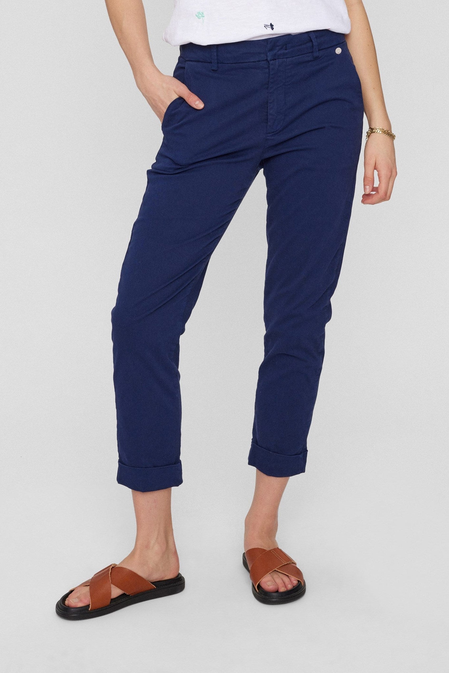 Nuregitza Pants