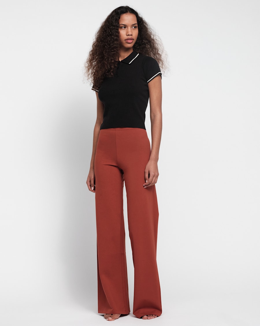 Core Staight Leg Pants