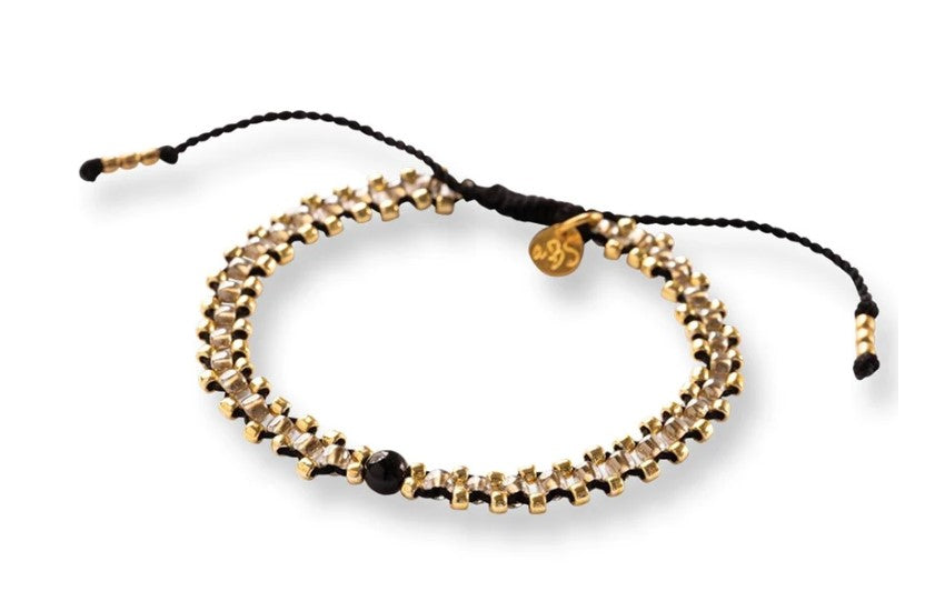 Eternal Schwarzer Onyx goldfarbiges Armband