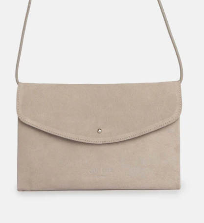 Cute Clutch suede caramelo