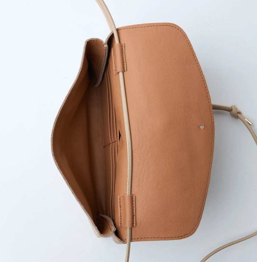 Cute Clutch - suede burgundy