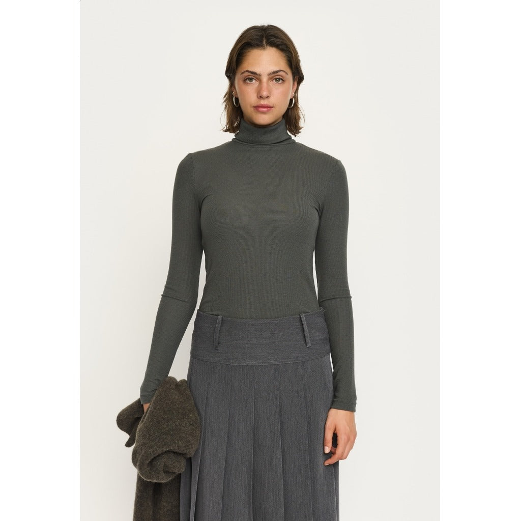 SRFenja Rollneck Top