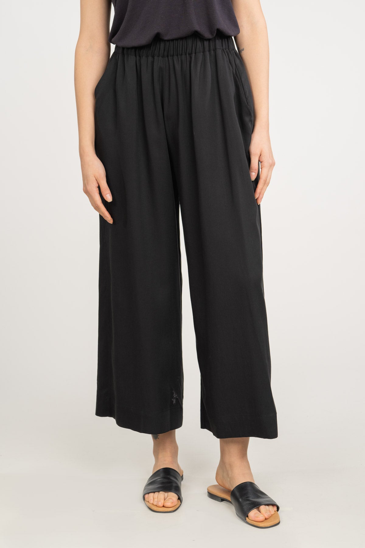 Bella black onyx Pants