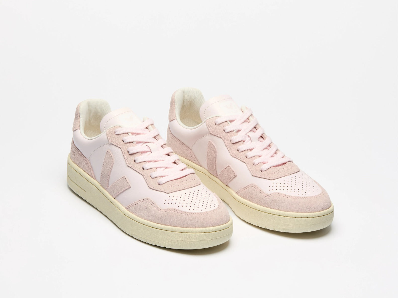 V-90 Leather Lassi Petale