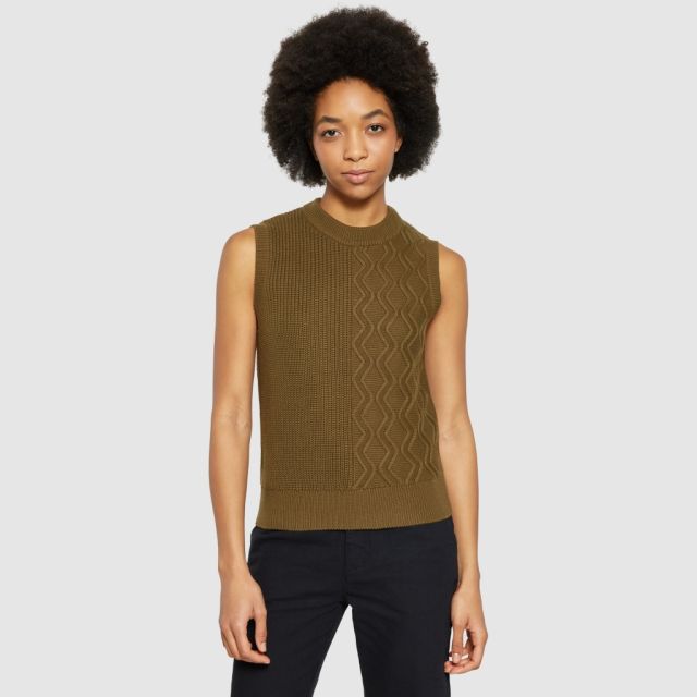 Cotton cable crew neck vest